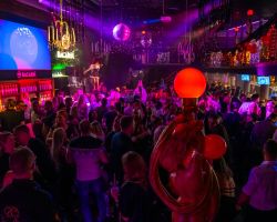 01.11.2024-Halloween-Naised-baaris-cc-Aliis-Kampus-05081